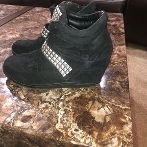 Spike heel boots